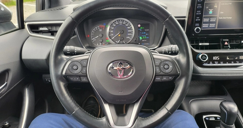 Toyota Corolla cena 72900 przebieg: 236105, rok produkcji 2019 z Uniejów małe 301